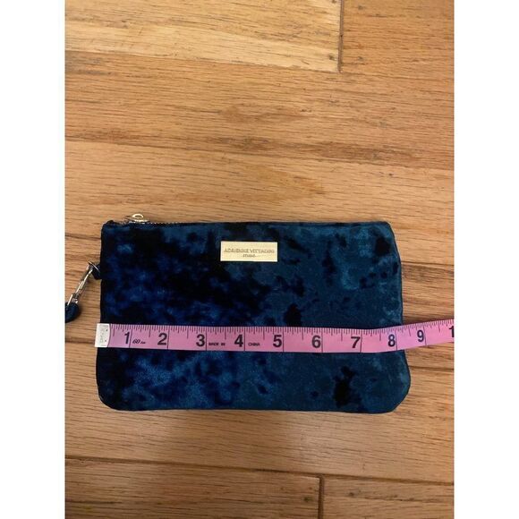 Adrienne Vittadini women's blue/green velvet wristlet with USB charging insert - Picture 7 of 8